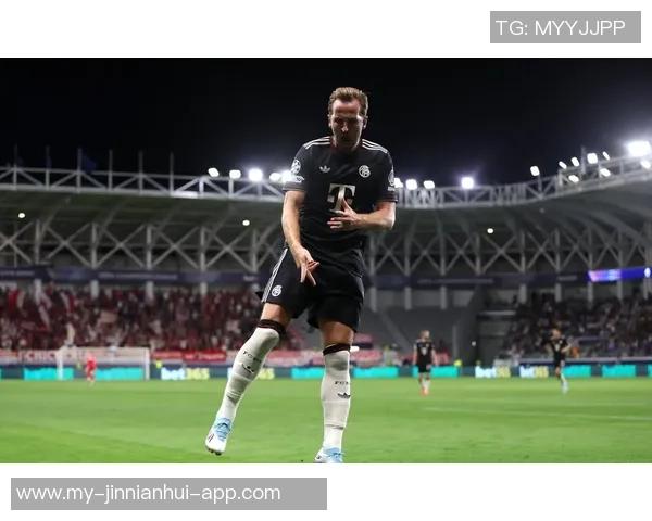 凯恩32岁迎来巅峰表现拜仁新赛季豪取十连胜冲击金球奖